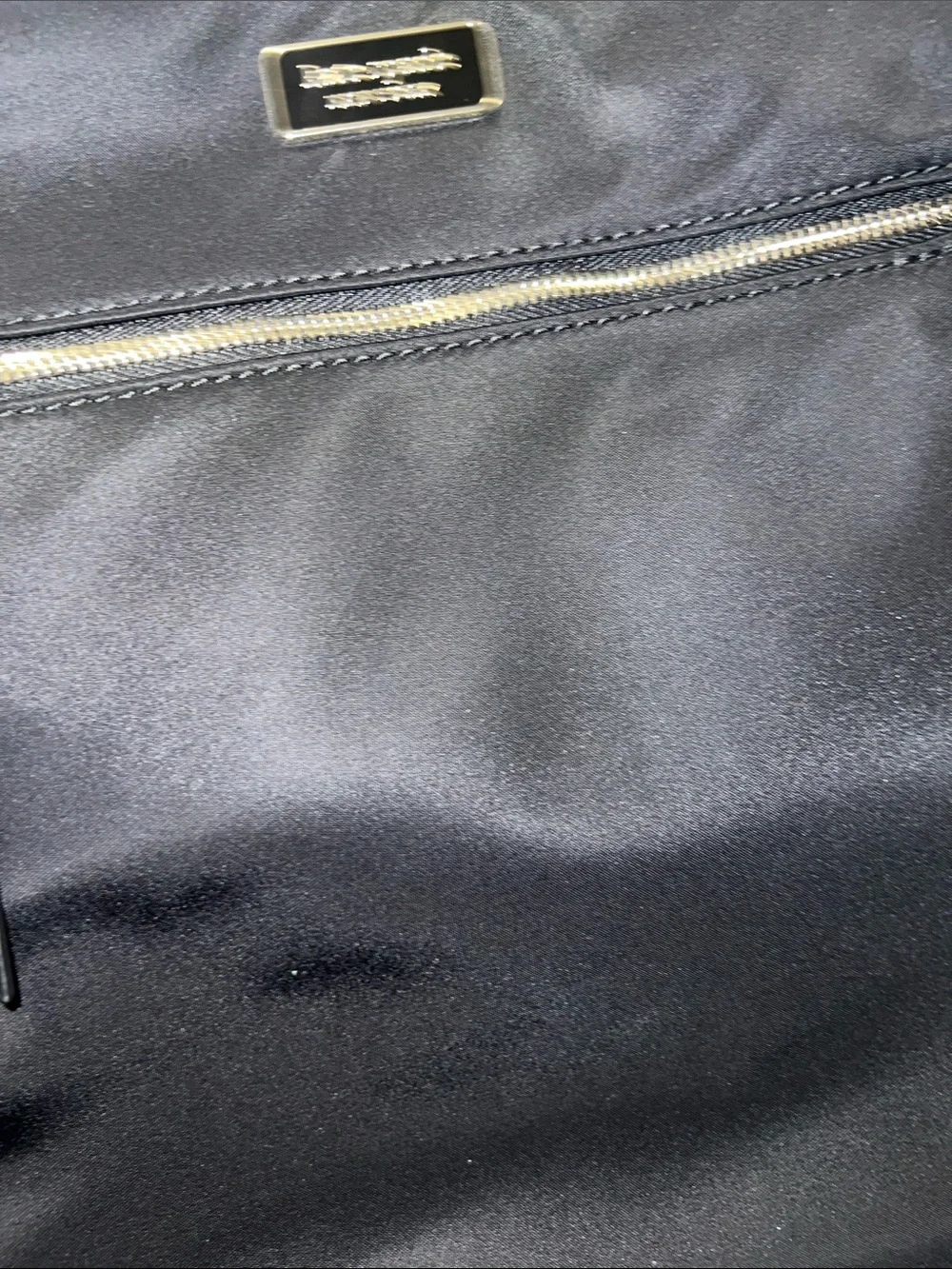 kate spade branded zip